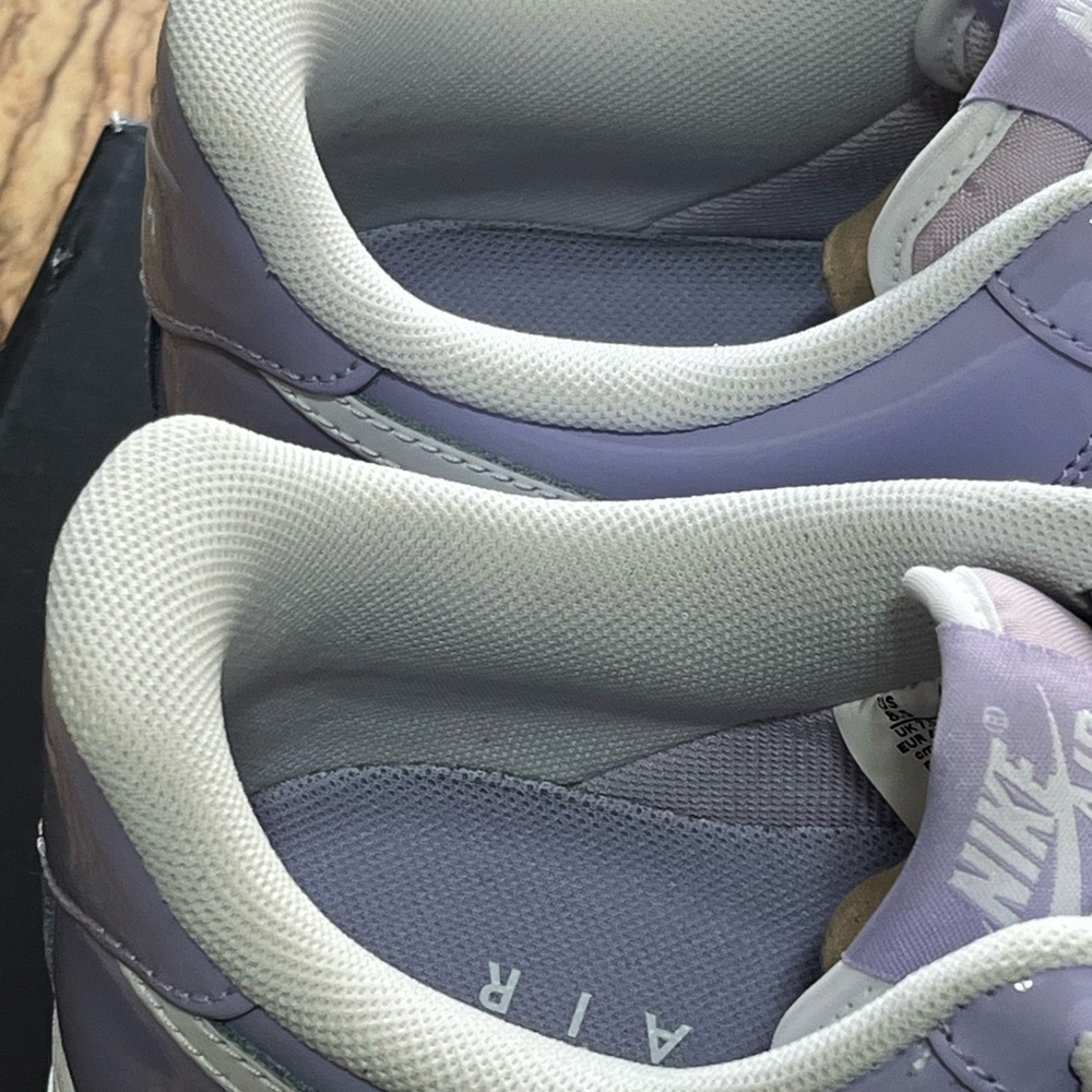 Nike Air Force 1 '07 LV8 in Hydrangeas and White - Picture 10 of 13